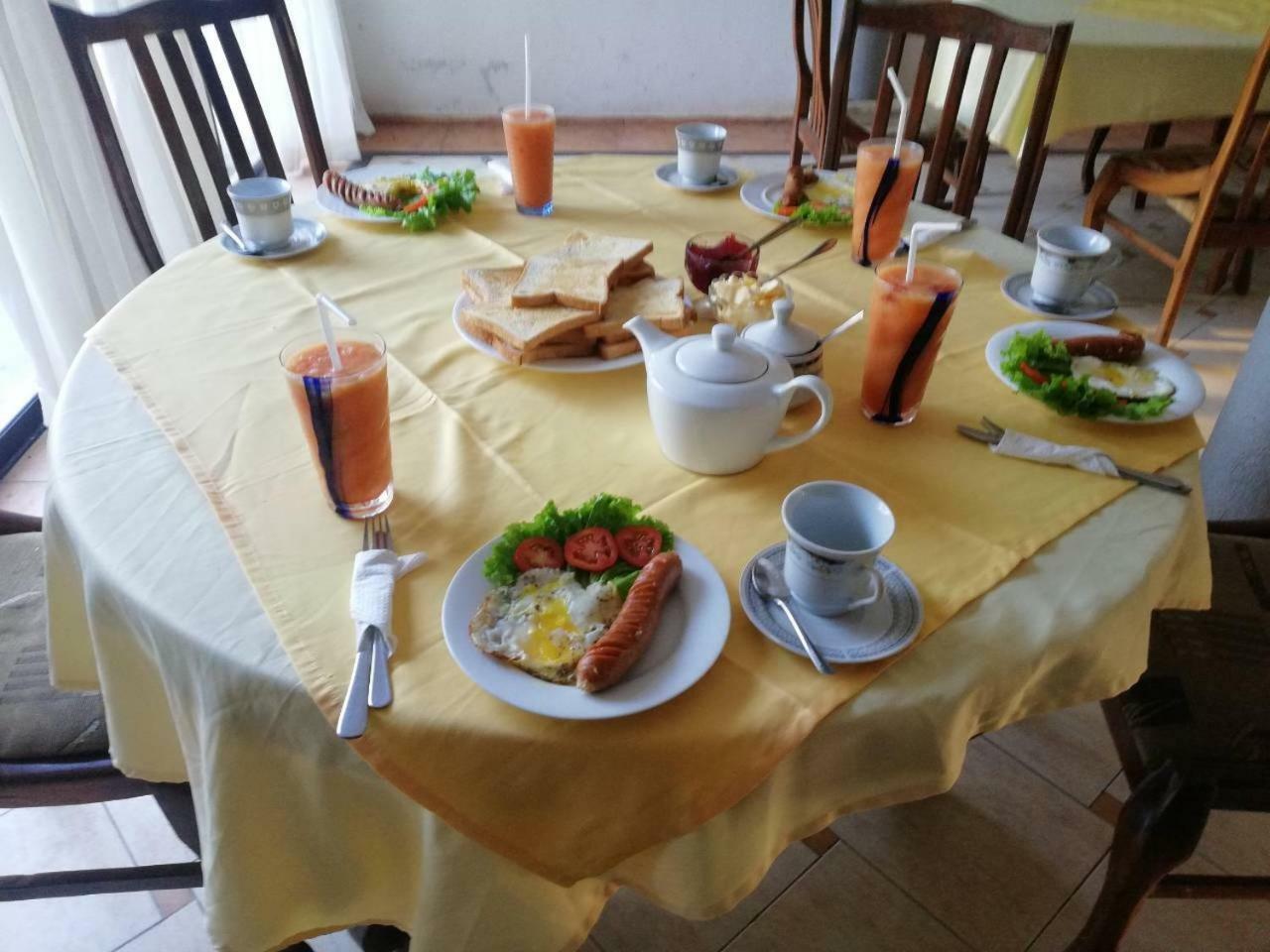Ninnada Beach Hotel 마라윌라 외부 사진